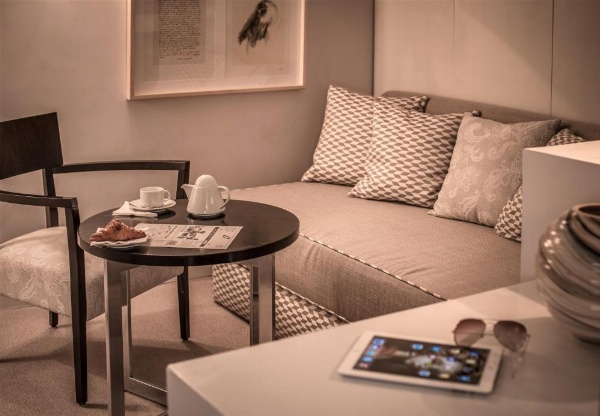 47LuxurySuites - Trevi image 16